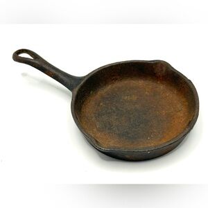 Antique Mini Frying Pan Skillet Miniature Childs Toy Salesman Sample Cast Iron